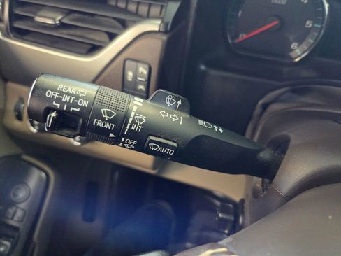 Used 2019 Chevrolet Tahoe LT w/ Luxury Package image 25