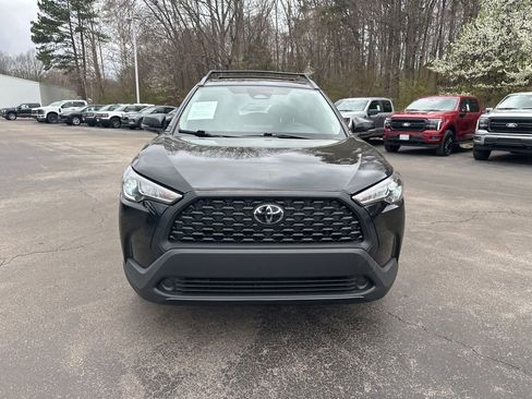 Used 2023 Toyota Corolla Cross LE w/ Moonroof Package image 8