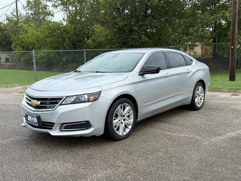 Used 2018 Chevrolet Impala LS FWD image 4