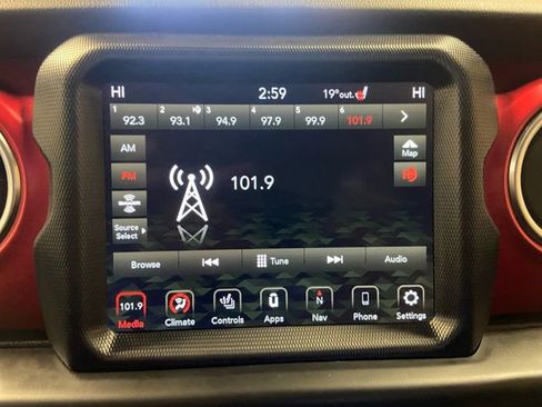 Used 2020 Jeep Wrangler Unlimited Rubicon w/ Dual Top Group image 19