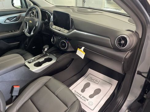 New 2026 Chevrolet Blazer LT w/ Sound & Technology Package AWD/4WD image 16