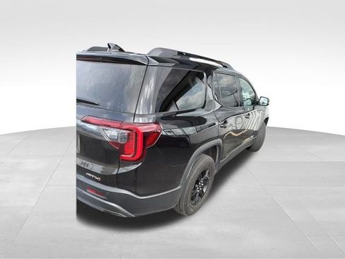 Used 2022 GMC Acadia AT4 w/ Technology Package AWD/4WD image 4