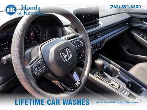 Used 2024 Honda Accord EX image 11