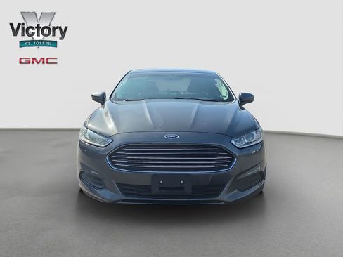 Used 2016 Ford Fusion S FWD image 2
