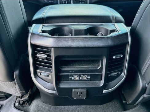 Used 2022 RAM 1500 Big Horn AWD/4WD image 25