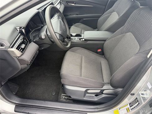 Used 2025 Toyota Camry LE image 20