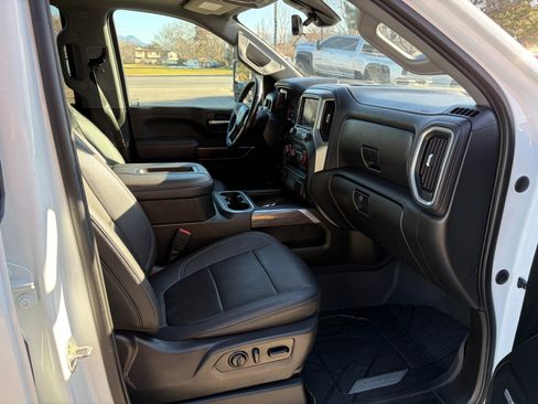 Used 2021 Chevrolet Silverado 2500 LTZ image 7