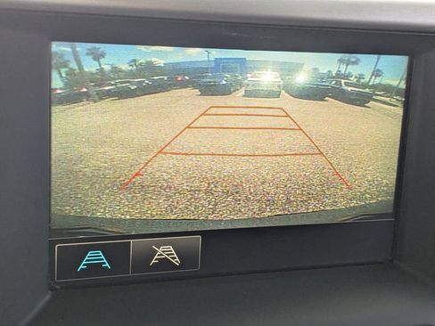 Used 2019 GMC Acadia SLE image 19