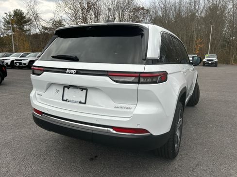 New 2025 Jeep Grand Cherokee Limited w/ Luxury Tech Group II image 8