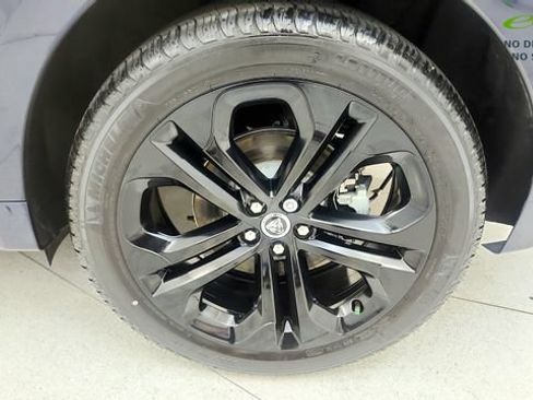 Used 2025 Jaguar F-PACE R-Dynamic S AWD/4WD image 77