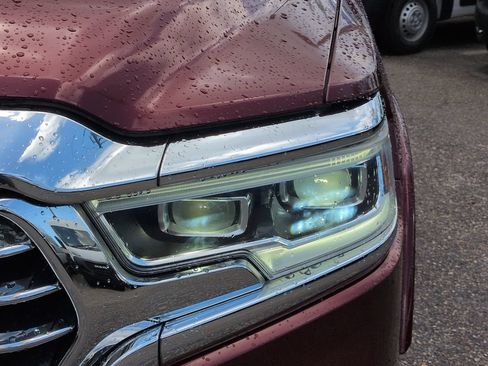 Used 2019 RAM 1500 Limited RWD image 10