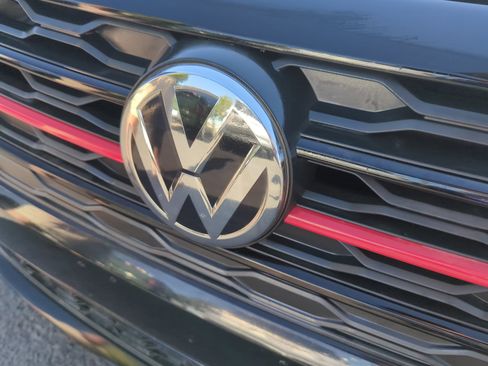Certified 2019 Volkswagen Jetta GLI Autobahn image 23