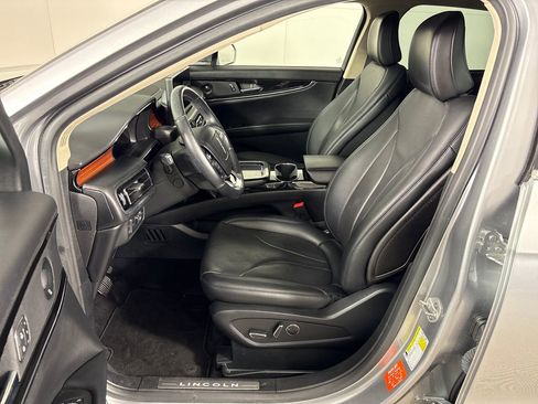 Used 2022 Lincoln Nautilus Reserve w/ Luxury Package FWD image 29