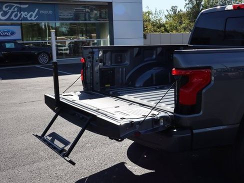 New 2025 Ford F150 Lightning Platinum image 22