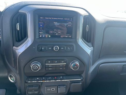 Used 2023 Chevrolet Silverado 1500 Custom AWD/4WD image 13