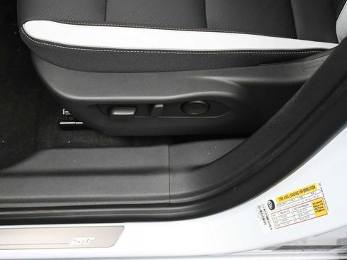 New 2026 Buick Envision Sport Touring AWD/4WD image 14