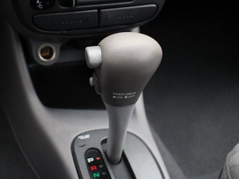 Used 2004 Hyundai Accent GL image 8