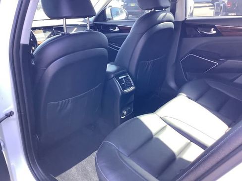 Used 2019 Kia Cadenza Technology image 24