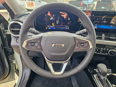 New 2026 Chevrolet Trax ACTIV w/ Sunroof Package image 11