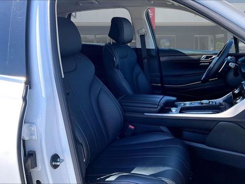 Used 2024 Genesis GV80 3.5T image 26