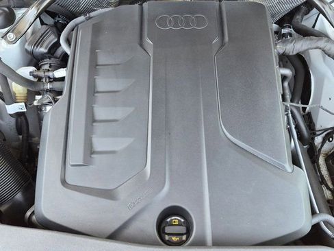 Certified 2025 Audi Q5 Premium AWD/4WD image 24