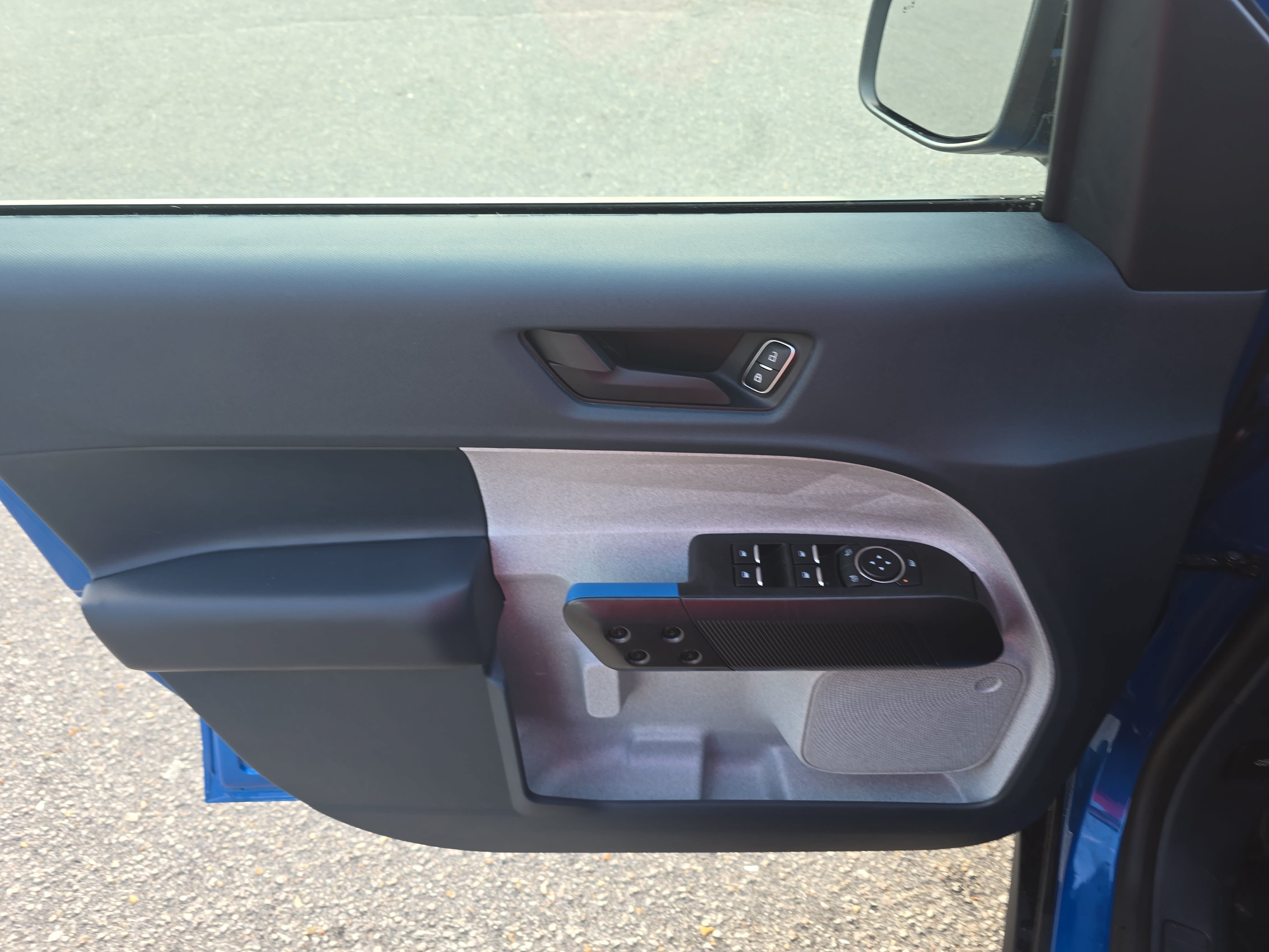 Used 2025 Ford Maverick XLT w/ XLT Luxury Package FWD image 27