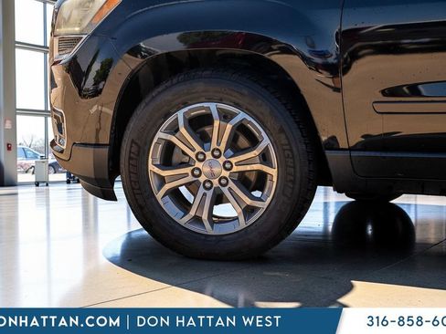 Used 2016 GMC Acadia SLT w/ Open Road Package FWD image 38