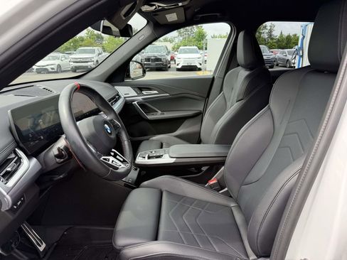 Used 2025 BMW X1 M35i w/ Shadowloine Package AWD/4WD image 13