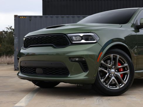 Used 2022 Dodge Durango SRT w/ Technology Group AWD/4WD image 36