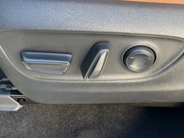 Used 2026 Toyota Grand Highlander AWD image 18
