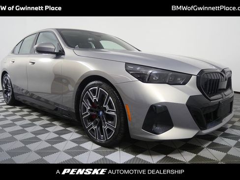 Used 2025 BMW i5 xDrive40 w/ Executive Package image 1