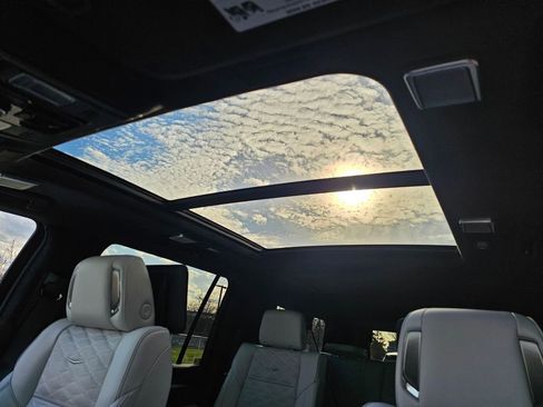 New 2026 Cadillac Escalade ESV Platinum Sport image 23