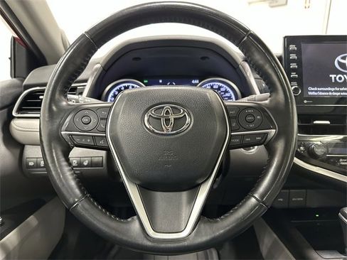 Used 2023 Toyota Camry XLE image 18