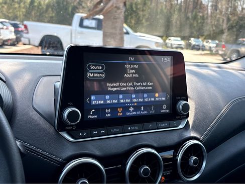 Used 2023 Nissan Sentra SV image 6