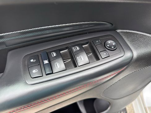Used 2024 Dodge Durango GT AWD/4WD image 13