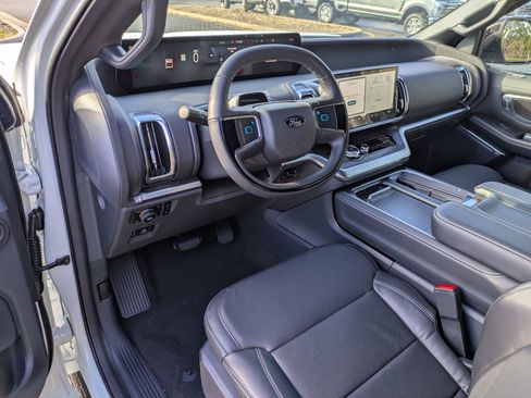 New 2025 Ford Expedition Platinum w/ Stealth Appearance Package image 14