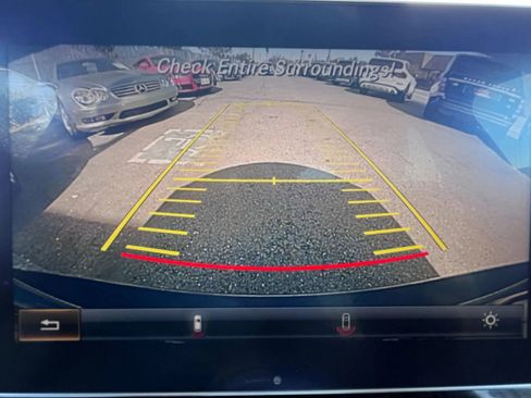 Used 2015 Mercedes-Benz C 300 Sedan image 21