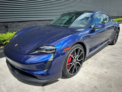 Certified 2024 Porsche Taycan 4S image 7