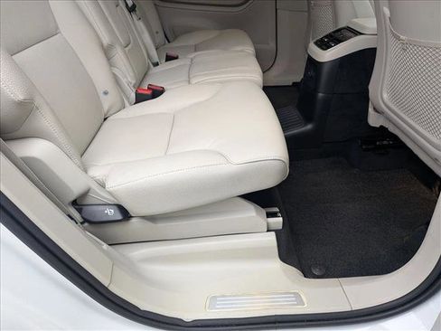 Used 2024 Volvo XC90 T8 Plus image 20