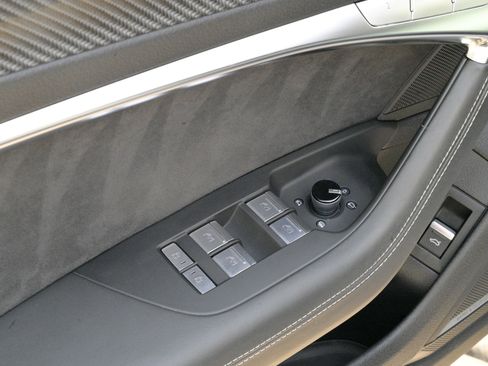 Used 2025 Audi RS 6 performance image 21