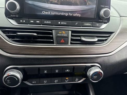 Used 2024 Nissan Altima 2.5 SV image 27