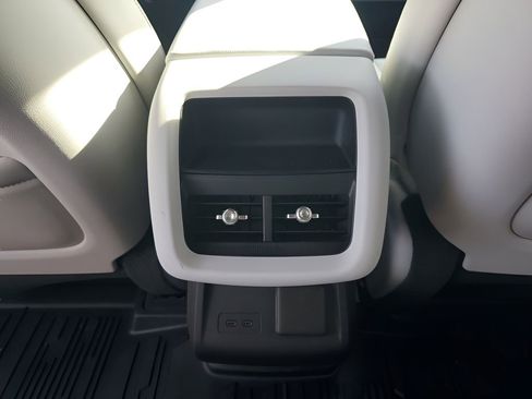 New 2026 Cadillac Lyriq Premium Luxury image 21