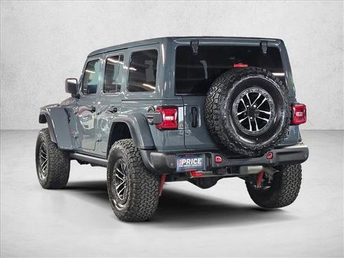 Used 2025 Jeep Wrangler Unlimited Rubicon AWD/4WD image 7