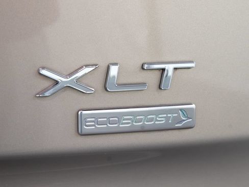 Used 2016 Ford Transit Connect XLT FWD image 11