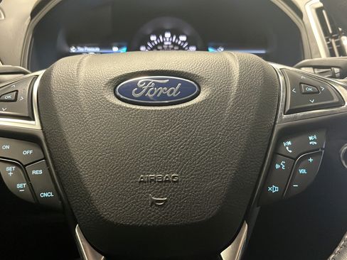 Used 2024 Ford Edge SEL w/ Convenience Package AWD/4WD image 16