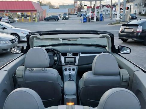 Used 2008 Chrysler Sebring Limited w/ Luxury Group FWD image 19