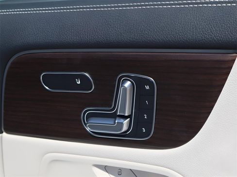 New 2026 Mercedes-Benz GLA 250 4MATIC image 11