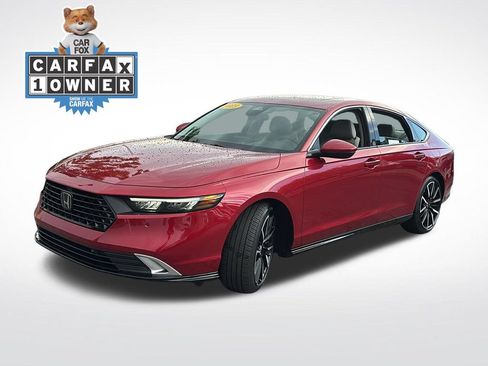 Used 2023 Honda Accord Touring image 3