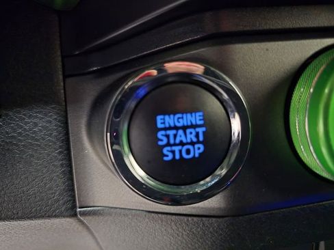 Used 2020 Toyota Tacoma TRD Off-Road image 21