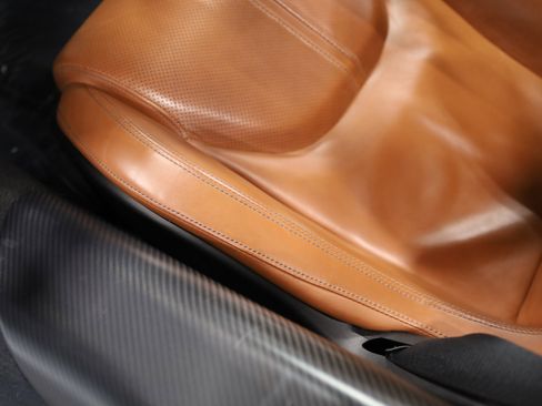 Used 2017 McLaren 570S RWD image 18